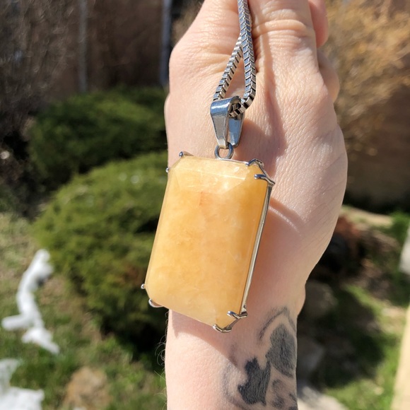 Evil Pawn Jewelry Jewelry - NWOT Jeanne Necklace In Yellow Aragonite